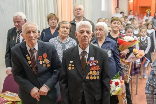 ​​​​​​​В ноябре ветераны-блокадники вместе с пенсией получат дополнительно по 50 тысяч рублей 