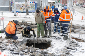 В Нижнем Тагиле «Водоканал-НТ» начал аварийный ремонт труб на улице Первомайской