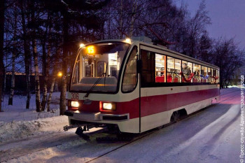 Жители Нижнего Тагила смогут бесплатно прокатиться на трамвае в новогоднюю ночь