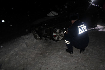 На трассе в Свердловской области в лобовом ДТП погибла женщина