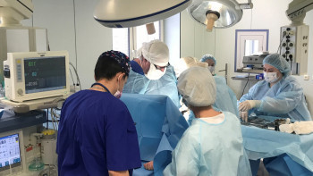 Хирурги детского онкоцентра в Екатеринбурге удалили большую опухоль из почки  4-летней пациентки 