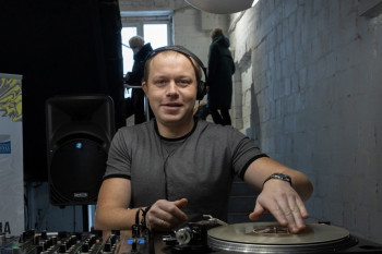 Известный DJ Нижнего Тагила Сергей Доронин проведёт открытый урок в своей школе диджеинга 
