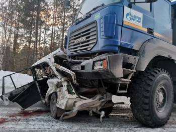 В Свердловской области в смертельном ДТП с самосвалом погибли двое мужчин