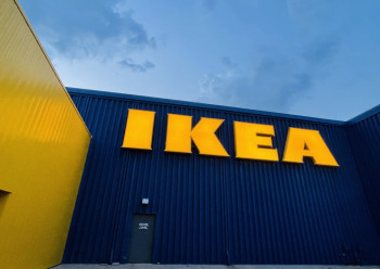 IKEA приостановила работу в России 