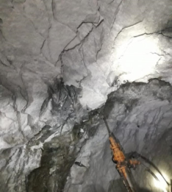В Свердловской области при обвале на шахте погиб рабочий