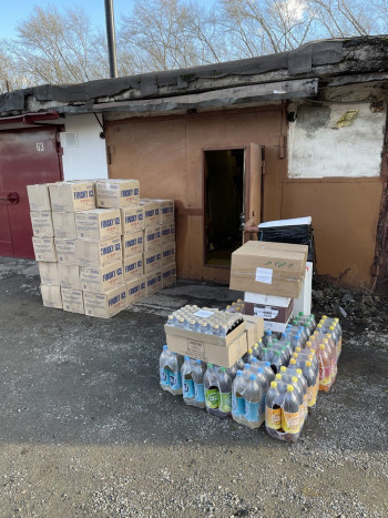 В Нижнем Тагиле в одном из гаражей обнаружили крупную партию контрафактного алкоголя и табака