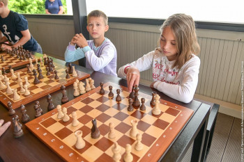 В Нижнем Тагиле появилась уличная площадка для игры в шахматы 
