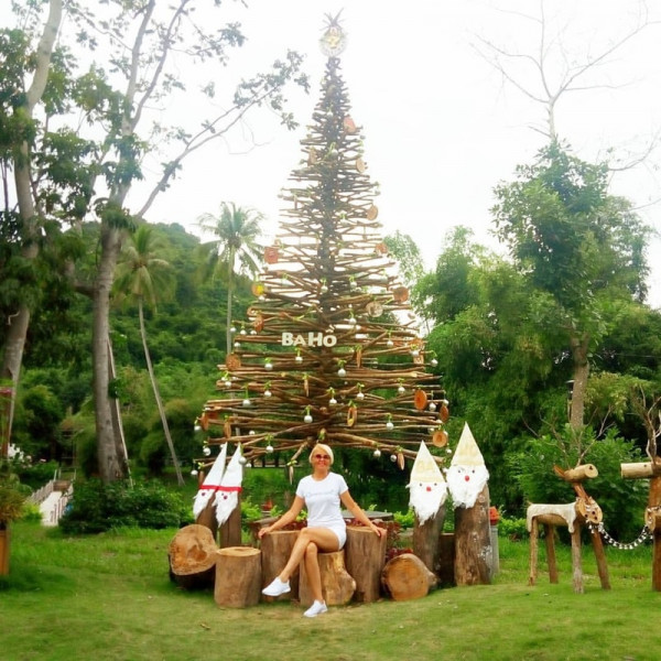 Открытие бизнеса в Новый год, пальмы вместо ёлок, бенгальские огни в трамвае и Дед Мороз с бородой из синтепона и суперклея. Четыре новогодние истории от тагильских предпринимателей