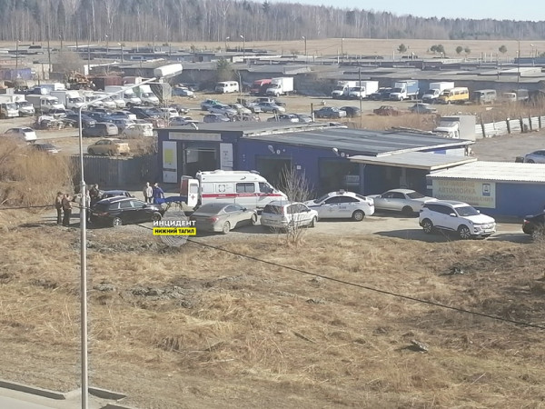 В Нижнем Тагиле на автомойке автоледи раздавила мужчину