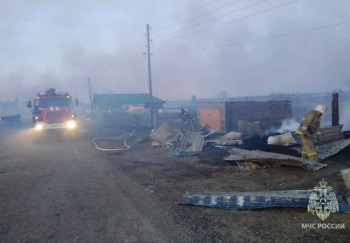В селе Бызово под Нижним Тагилом сгорело 11 домов