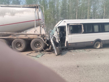 На Серовском тракте в массовом ДТП погиб водитель маршрутного такси