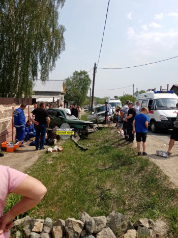 Под Нижним Тагилом в селе Петрокаменском произошла массовая авария 