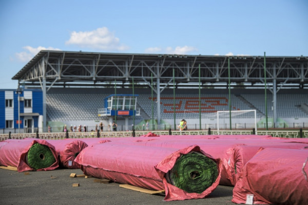На стадионе «Уралвагонзавода» появится новое футбольное поле
