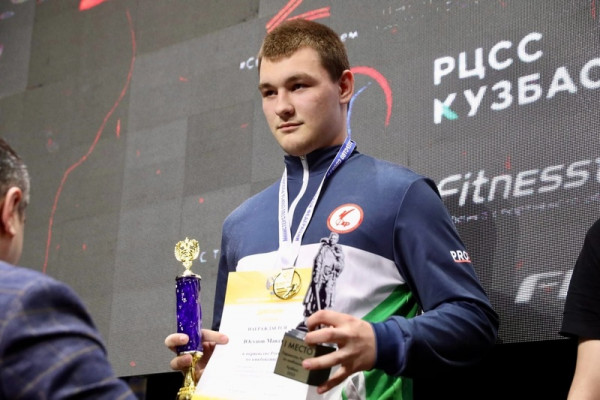 Студент из НТГСПИ выиграл серебро на первенстве России по тайскому боксу