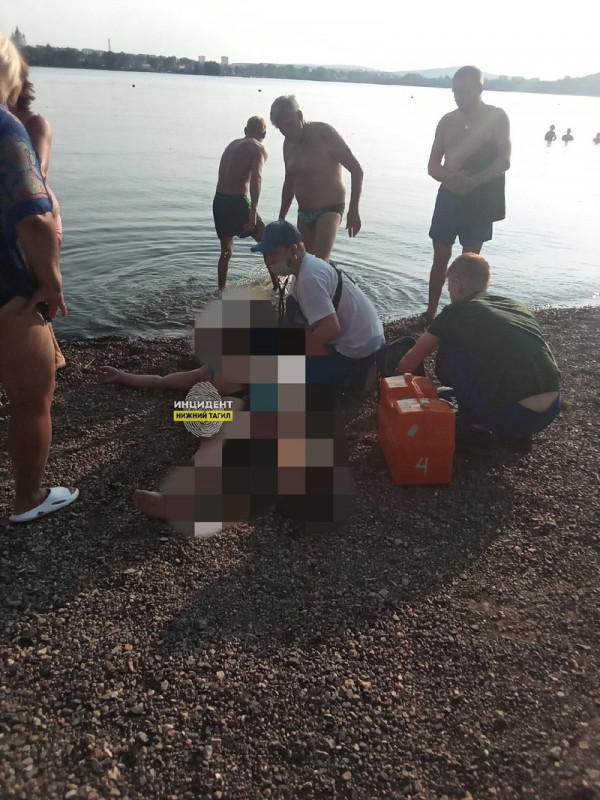На Тагильском пруду едва не утонула 52-летняя женщина