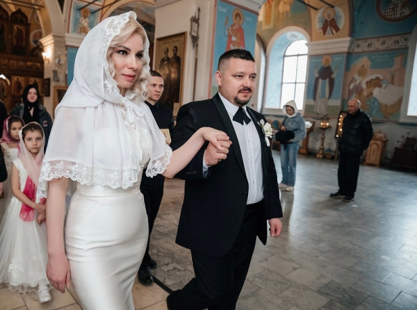 Тагильская многодетная пара не смогла победить в телешоу «Четыре свадьбы» (ВИДЕО)