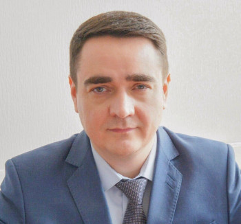 Главного свердловского дорожника и бывшего заместителя мэра Нижнего Тагила Вячеслава Данилова уволили из-за подозрения во взятке