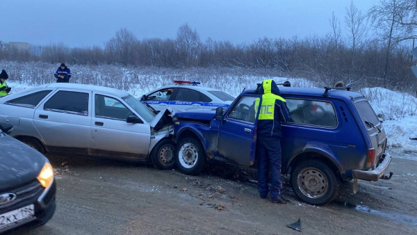 В ДТП на Вагонке пострадали четыре человека