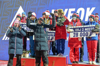 В Нижнем Тагиле, несмотря на мороз, состоялись международные соревнования по прыжкам на лыжах с трамплина