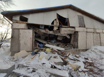Появилось видео разрушенного взрывом частного жилого дома в селе Бродово под Нижним Тагилом