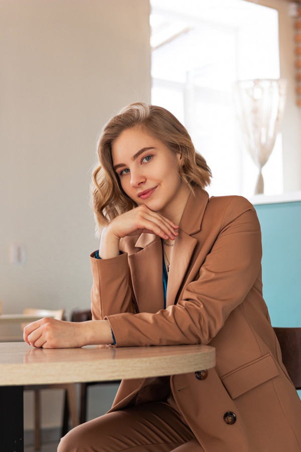 Можно ли работать буквально за еду и получать от этого удовольствие? Начинающий блогер из Нижнего Тагила Анастасия Колышкина поделилась секретом своего стартапа