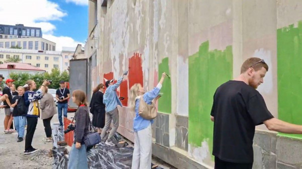 В Екатеринбурге стартовал международный фестиваль уличного искусства STENOGRAFFIA 