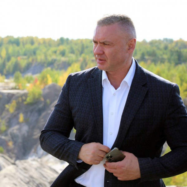 Мэр Богдановича отсудил 25 тысяч рублей у местной жительницы, которая в соцсетях назвала его бандитом