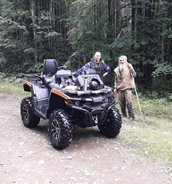 Тагильские спасатели нашли в лесу пропавшего накануне 73-летнего пенсионера