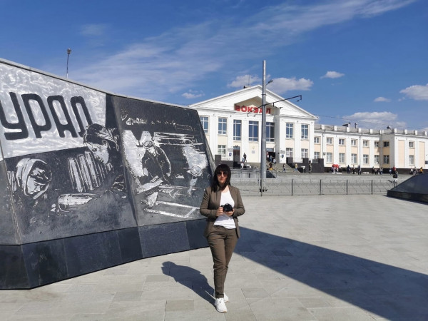 Жительница Нижнего Тагила ведёт необычный блог. Она снимает видеопрогулки по городу для бывших тагильчан, тоскующих по малой родине 