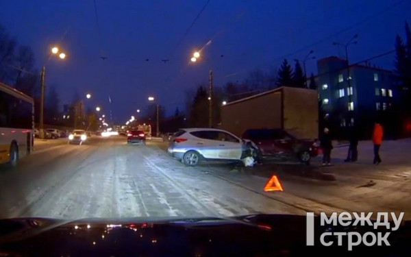 На Тагилстрое произошло ДТП (ВИДЕО)