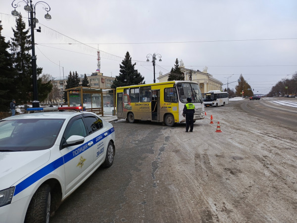 В центре Нижнего Тагила автобус сбил пешехода