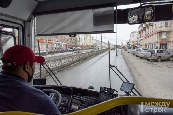 В Нижнем Тагиле СК организовал проверку после того, как водитель автобуса высадил школьника 