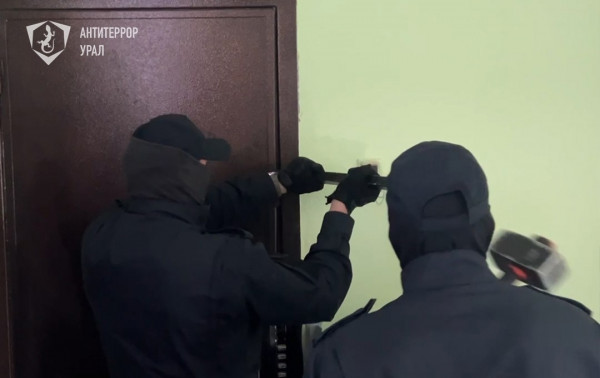В Екатеринбурге ФСБ, МВД и СК России накрыли преступную группу в сфере незаконной миграции