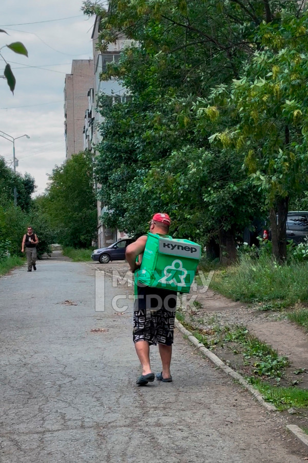 В Нижнем Тагиле заметили необычного курьера