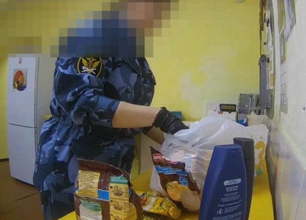 В Нижнем Тагиле сотрудники СИЗО изъяли дрожжи, спрятанные в передаче с растворимым напитком