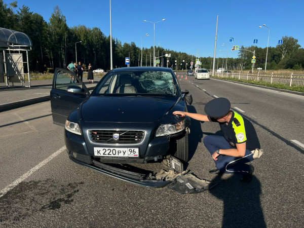 На Луганском проспекте в Нижнем Тагиле автомобиль насмерть сбил 17-летнего велосипедиста