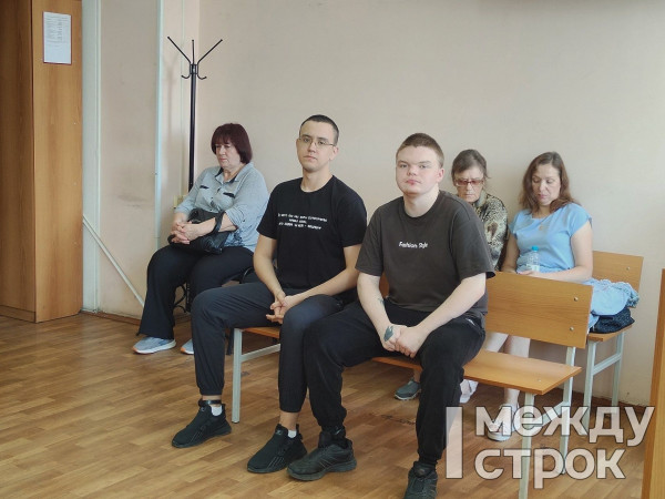Поджигатели квартиры пенсионерки в Нижнем Тагиле раскаялись в содеянном, ожидая решения суда