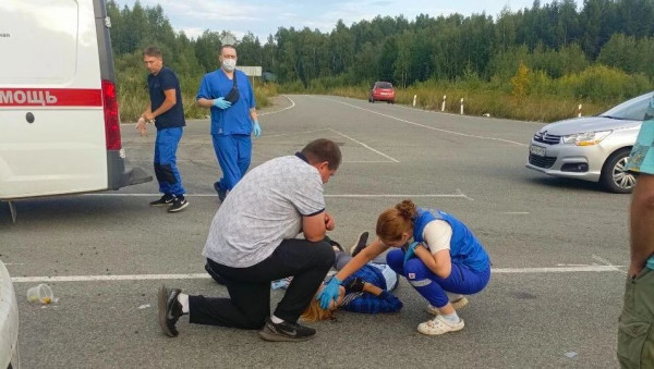 В Нижнем Тагиле сбили велосипедистку, не заметившую автомобиль из-за музыки в наушниках
