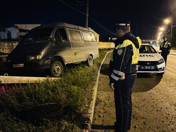 Труп за рулём «Газели» обнаружили сотрудники тагильской Госавтоинспекции Труп за рулём «Газели» обнаружили сотрудники тагильской Госавтоинспекции