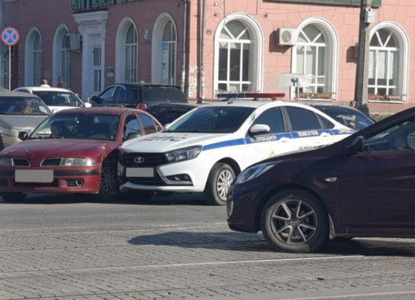 В Нижнем Тагиле суд лишил прав автоледи, не уступившую дорогу экипажу ДПС