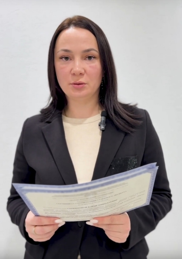 Жительница дома № 81 на улице Сибирской в Нижнем Тагиле, где 1 августа 2024 года произошёл взрыв газа, в результате которого погибла её 12-летняя дочь, добивается встречи с Александром Бастрыкиным (ВИДЕО) Жительница дома № 81 на улице Сибирской в Нижнем Тагиле, где 1 августа 2024 года произошёл взрыв газа, в результате которого погибла её 12-летняя дочь, добивается встречи с Александром Бастрыкиным (ВИДЕО)