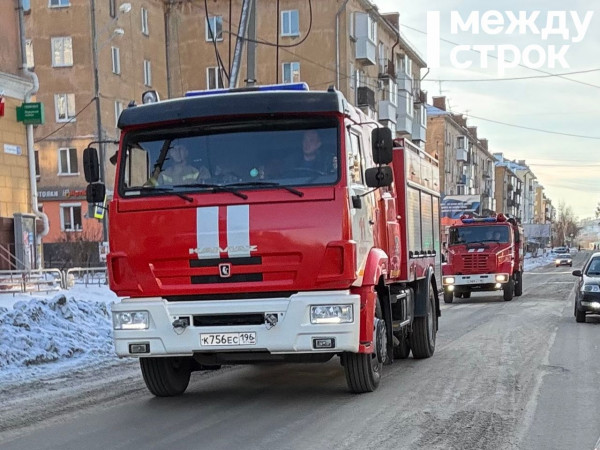 В пожаре в коллективном саду под Нижним Тагилом погиб человек В пожаре в коллективном саду под Нижним Тагилом погиб человек