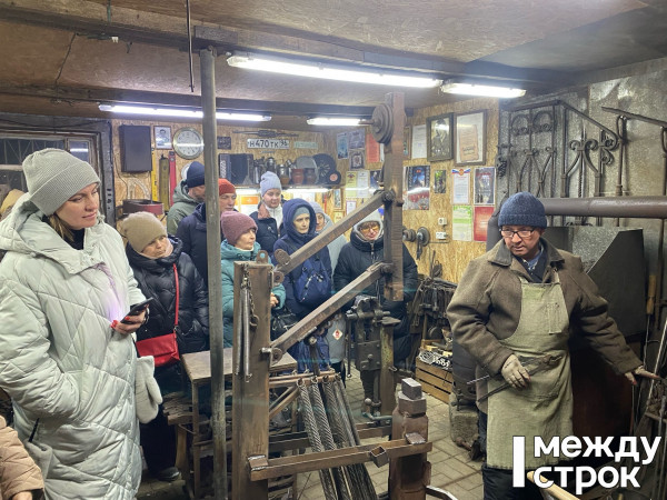 Кузница, производство велосипедов и «секретный» частный музей СССР. Участники проекта «Тагил наизнанку» побывали в необычных городских локациях (ВИДЕО) Кузница, производство велосипедов и «секретный» частный музей СССР. Участники проекта «Тагил наизнанку» побывали в необычных городских локациях (ВИДЕО)