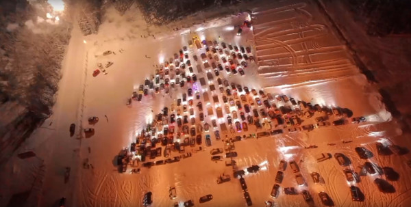 В Нижнем Тагиле прошла «Автоёлка-2025» (ВИДЕО)