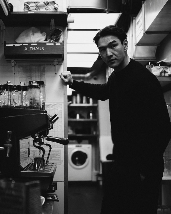 Комику Нурлану Сабурову запретили въезд в Россию на 50 лет