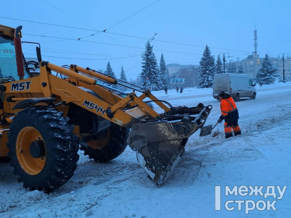 Когда в Нижнем Тагиле построят снежный полигон, качество уборки улиц от снега и аварийная работа ливнёвки. Депутаты НТГД обсудили ключевые вопросы содержания улиц