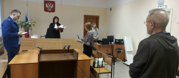 В Верхней Салде двое мужчин решили съездить в отпуск по фиктивным больничным, но в итоге за подлог был осуждён хирург, выдавший липовые документы