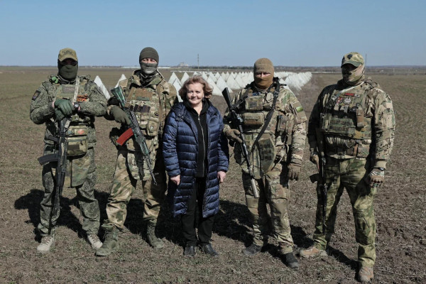 Спикер ЗакСО Людмила Бабушкина и депутаты встретились с бойцами в Запорожье