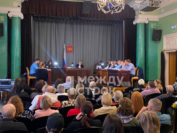 В ДК им. И.В. Окунева в Нижнем Тагиле начался суд над газовщиками и хозяйкой квартиры на улице Сибирской, где произошёл взрыв газа 