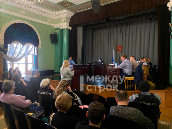 В Нижнем Тагиле прошло первое судебное заседание по взрыву газа в жилом доме на Вагонке. Рассказываем подробности